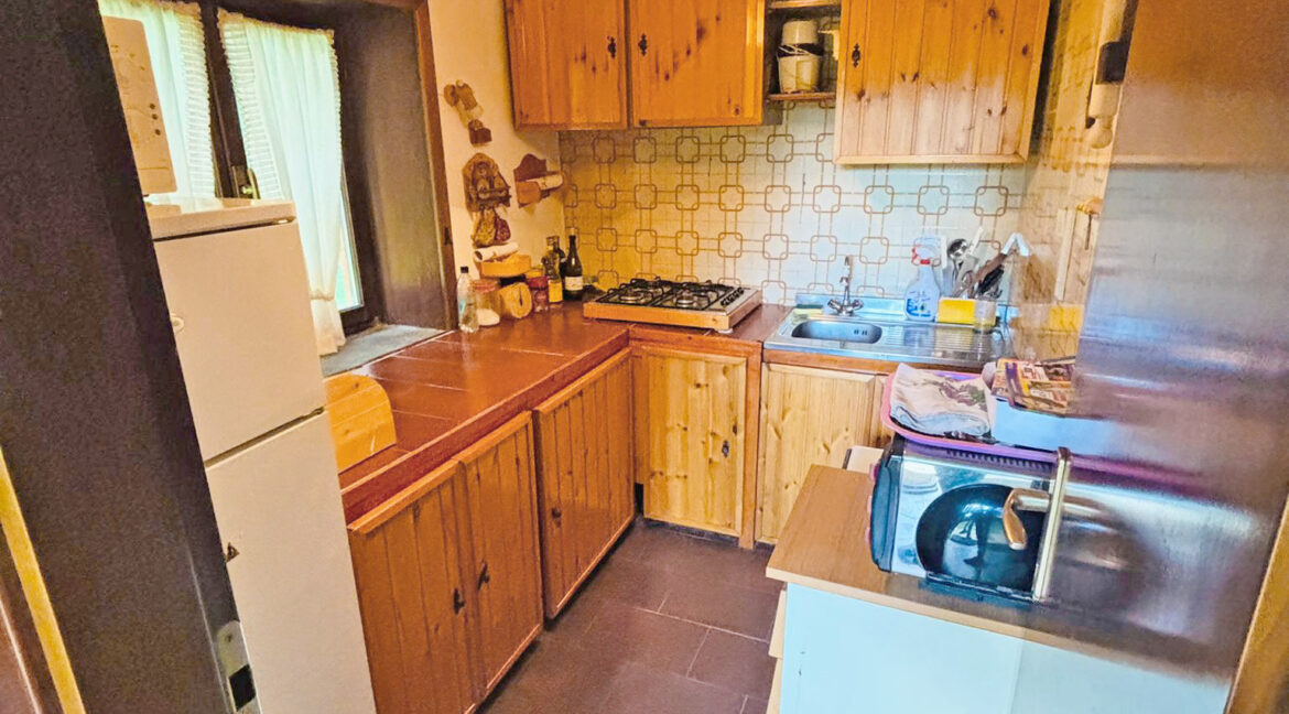058D (1)