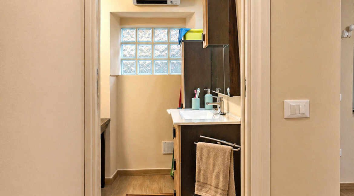 208e1