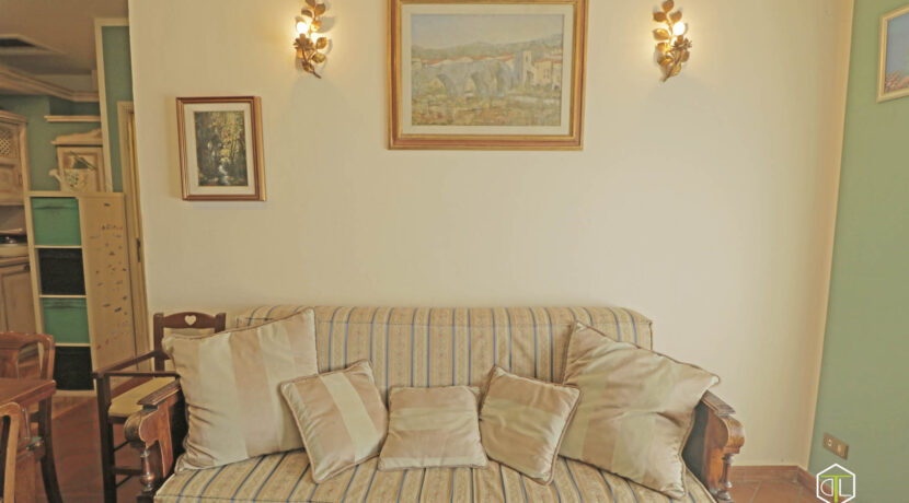 211B (4)