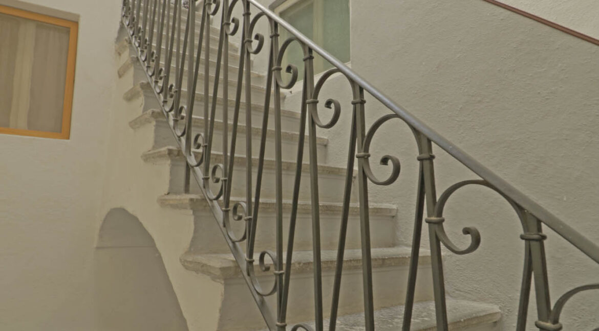 212b (3)