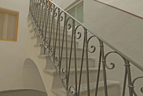 212b (3)