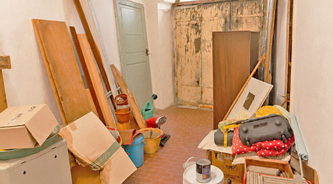 269g (1)