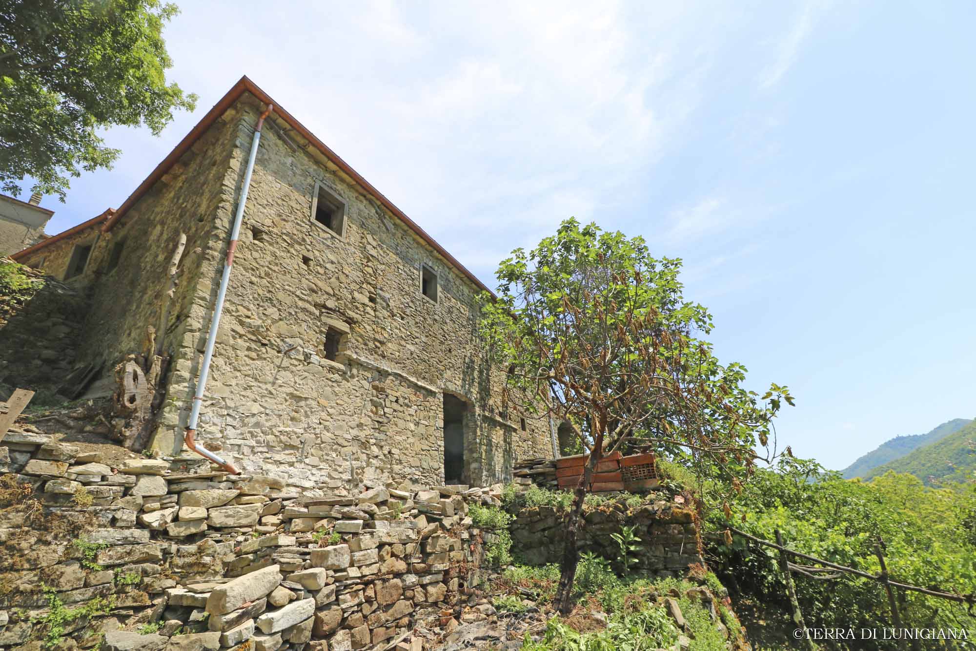 LA CATENA – Stone house with Land